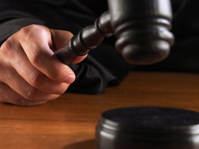 Գյումրեցի կինը չի կարողացել վերադարձնել դստեր 40 հազար ռուբլին եւ սուտ մատնություն է արել