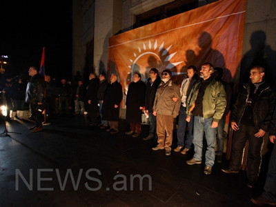 «Նոր Հայաստանը» սկսում է շուրջօրյա նստացույցը Ազատության հրապարակում (ֆոտոռեպորտաժ)