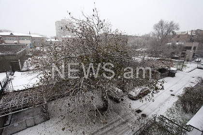 Հանրապետության ողջ տարածքում ձյան առատ տեղումներ են. Երեւանը ձյան շերտի տակ (ֆոտո)