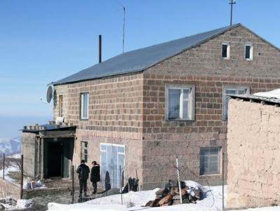 Խաչիկում ավարտին է հասցվել կիսակառույց 1 տան շինարարություն եւ 1 տանիքի վերանորոգում. ՎիվաՍել-ՄՏՍ