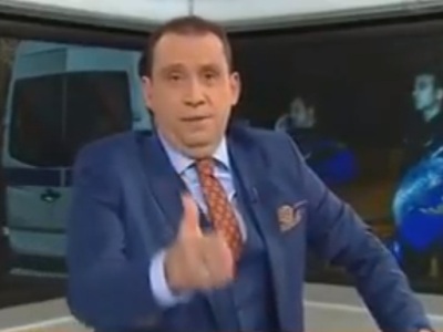 Թուրք հաղորդավարը ուղիղ եթերում թքել է հեռուստադիտողների երեսին