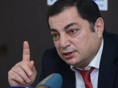 Վահրամ Բաղդասարյանն իր մոտ է կանչել Մհեր Սեդրակյանին. Վերջինս ներողություն չի խնդրելու