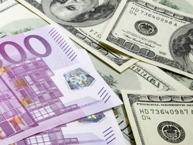 Դոլարն ու եվրոն շարունակում են թուլանալ