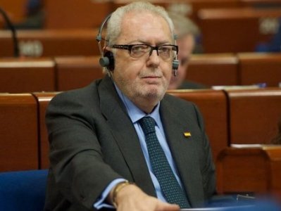 Педро Аграмунт едет в Баку