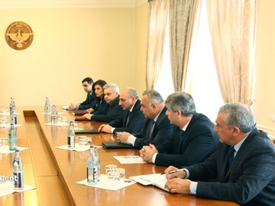 Բակո Սահակյանն ընդունել է «Փորձաքննությունների ազգային բյուրոյի» պատվիրակությանը