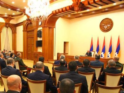 ԼՂՀ նախագահն ուժային կառույցների հետ խորհրդակցություն է անցկացրել