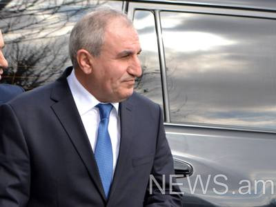 Ինչպե՞ս է աշխատելու Շիրակի նորանշանակ մարզպետն իր երբեմնի մրցակից քաղաքապետի հետ (Ֆոտո)