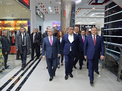 Սերժ Սարգսյանը ներկա է գտնվել «Ռոսիա Մոլի» բացմանը (ֆոտո)