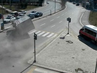 Անհավանական ավտովթարների շարքից