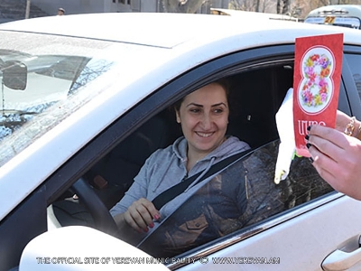 Տոնական անակնկալ՝ կին վարորդների համար (ֆոտո)