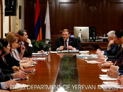 Անընդունելի է, երբ դպրոցի տնօրենի աշխատասենյակը նորոգված է, իսկ կրթօջախի պայմանները բավարար չեն. Քաղաքապետ