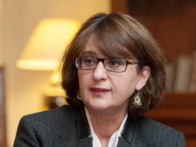 Վրաստանի նախկին ԱԳ նախարարին նման կնոջը նկարահանել են ինտիմ հանդիպման ժամանակ