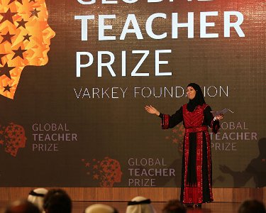 Պաղեստինցի ուսուցչուհին արժանացել է  Global Teacher Prize մրցանակի