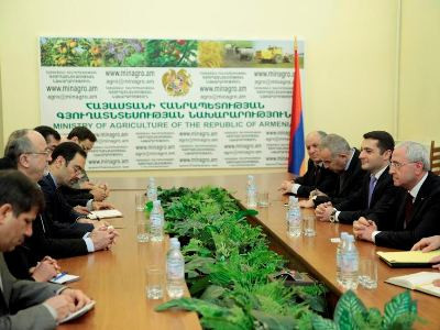 Armenia minister: Agricultural relations with Iran are at high level