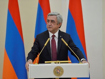 Նախագահը պետական բարձր պարգեւներ է հանձնել մի շարք բարերարների (ֆոտո)