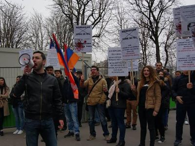 Փարիզում ձախողել են ադրբեջանական կեղծ քարոզչության փորձը (ֆոտո)