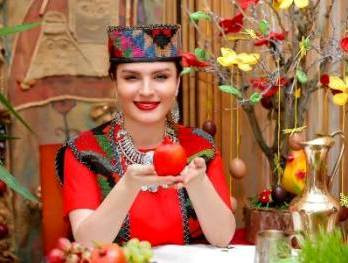 Օրը համընկել է մեր որդիներից մեկի տարեդարձի հետ. Սեյրան Օհանյանի կնոջ գրառումը Սուրբ Զատկի տոնի առթիվ (ֆոտո)