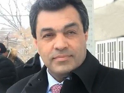 Ինձ կօգնեք. Հրազդանի քաղաքապետը գործարքի մե՞ջ է մտել խոշոր գույքատերերի հետ