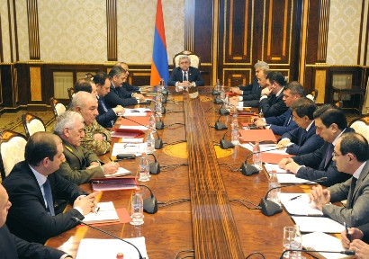 Սերժ Սարգսյան. Այս պահի դրությամբ 18 զոհ ունենք եւ 35-ին մոտ վիրավոր, ԼՂ Զինված ուժերը վերահսկում են իրավիճակը
