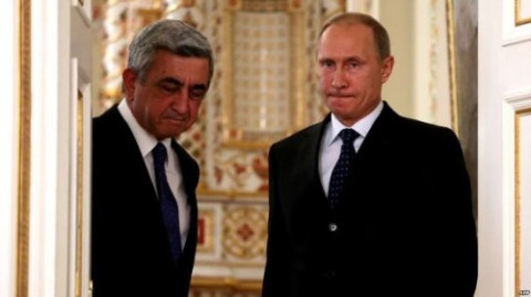 «Առավոտ». Մոսկվան այլեւս պարտադրված պետք է լինի վերանայել Երեւանի նկատմամբ իր քաղաքականությունը