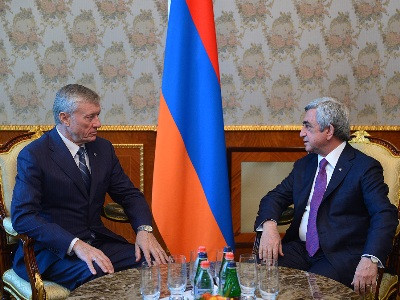 Սերժ Սարգսյանն առանձնազրույց է ունեցել Բորդյուժայի հետ (ֆոտո)