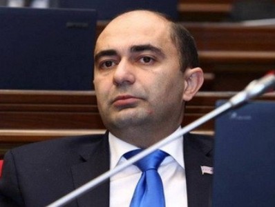 Անհրաժեշտ է կամավորների մասին օրենք մշակել. Էդմոն Մարուքյան