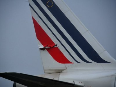 Փարիզի օդանավակայանում իրար են բախվել Air France-ի երկու օդանավերը (ֆոտո)