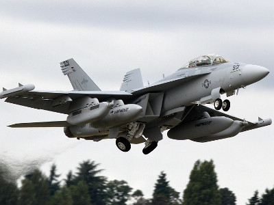 ԱՄՆ-ի ափամերձ հատվածում երկու F-18 ռազմական օդանավեր են բախվել