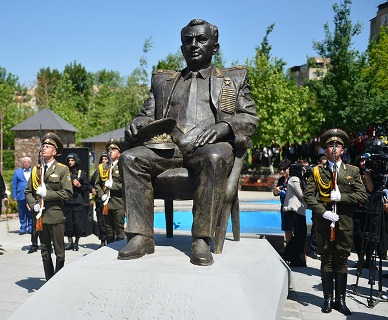 «Առավոտ». Ընտրություն միշտ էլ կա. գեներալ Շապոշնիկովը հրաժարվեց տանկեր հանել ժողովրդի դեմ