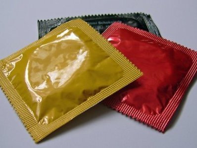 Պակիստանում արգելել են պահպանակների գովազդը