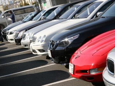 MP: Exempt cars from VAT and let Russians come to Armenia for Range Rovers
