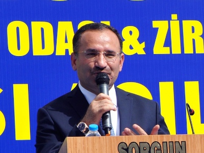 «Ձեր արյունը փչացած է». Թուրք նախարարը՝ Բունդեսթագի բանաձեւին կողմ քվեարկած թուրք պատգամավորներին