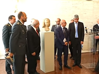 Հռոմի առաջին կայսեր գողացված կիսանդրին Իտալիա է վերադարձել