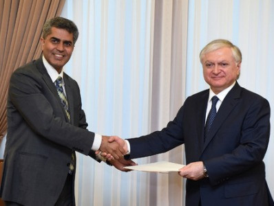Հնդկաստանի նոր դեսպանն իր հավատարմագրերի պատճենն է հանձնել ԱԳ նախարարին