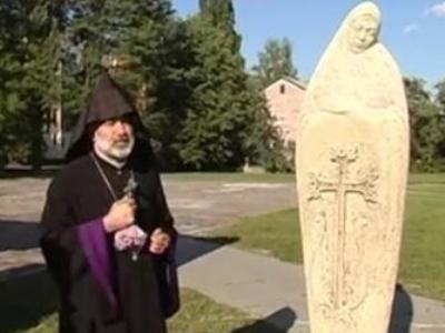 Սլավուտիչում Հայոց ցեղասպանության զոհերին նվիրված խաչքար է բացվել