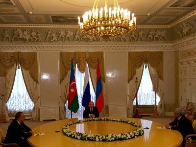 Սանկտ Պետերբուրգում մեկնարկել է Սարգսյան–Պուտին–Ալիեւ եռակողմ հանդիպումը (ֆոտո)