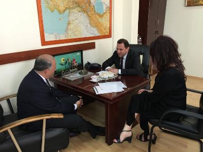 Ամերիկայի հայկական համագումարի նախագահին ընդունել են ՊՆ-ում (ֆոտո)