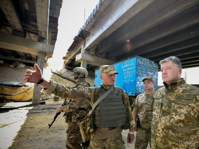 Պյոտր Պորոշենկոն Դոնբասում կրակոցների տակ է ընկել