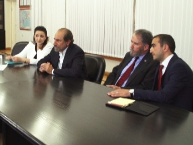 ԱՄՆ նախկին դեսպանը Արցախում քննարկել է օգնության հարցերը
