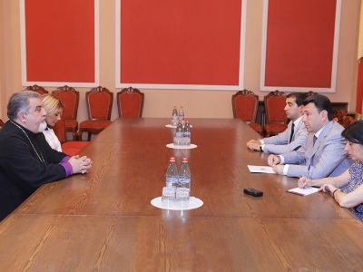 Sharmazanov: Patriotic and Christian values need to be instilled among Diaspora Armenian youth