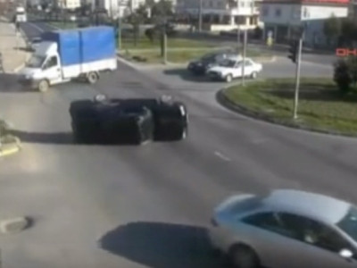 Անհավանական ավտովթարների շարքից