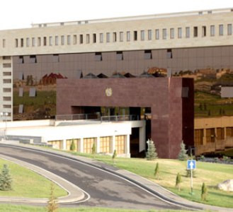 «Ժողովուրդ». Փրկելով կյանքս՝ ես հեռացա Հայաստանից. մանրամասներ ՊՆ-ում տիրող իրավիճակից