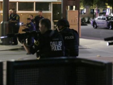 Օբաման Դալլասում ոստիկանների սպանությունը որակել է որպես դաժան եւ հաշվարկված հարձակում