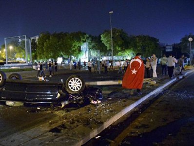 Самолет с Эрдоганом на борту сел в аэропорту Ататюрка в Стамбуле