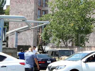 Ոստիկանության օպերատորը հրազենային վիրավորում է ստացել. ինքնությունը հայտնի է