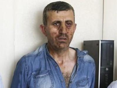 Опубликованы фотографии избитых и униженных турецких генералов