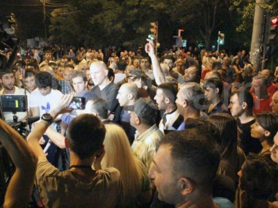 Situation tense near Yerevan police headquarters (photos)