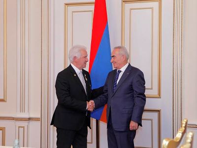 Ջիմ Կոստան հույս է հայտնել, որ առաջիկայում ԱՄՆ Կոնգրեսը կճանաչի Հայոց ցեղասպանությունը