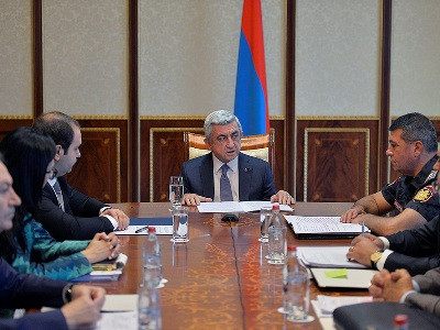 Armenia president speaks about seizure of police headquarters (PHOTO)