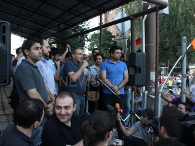 Nikol Pashinyan: " Ter-Petrosyan makes alliance with Sargsyan to implement Lavrov Plan"